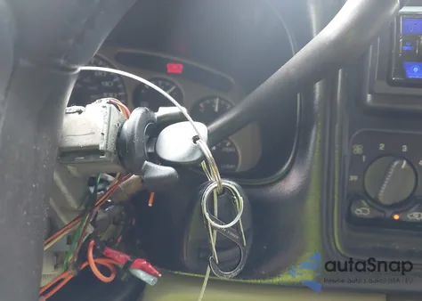 2000 GMC Sierra 1500 Sle z USA, uszkodzony, nr VIN 2GTEC19V6Y1400842